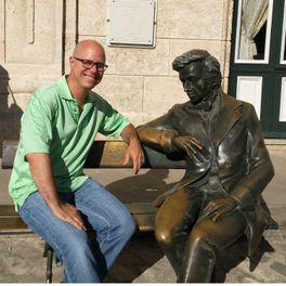 El Gringo Lee Poesía